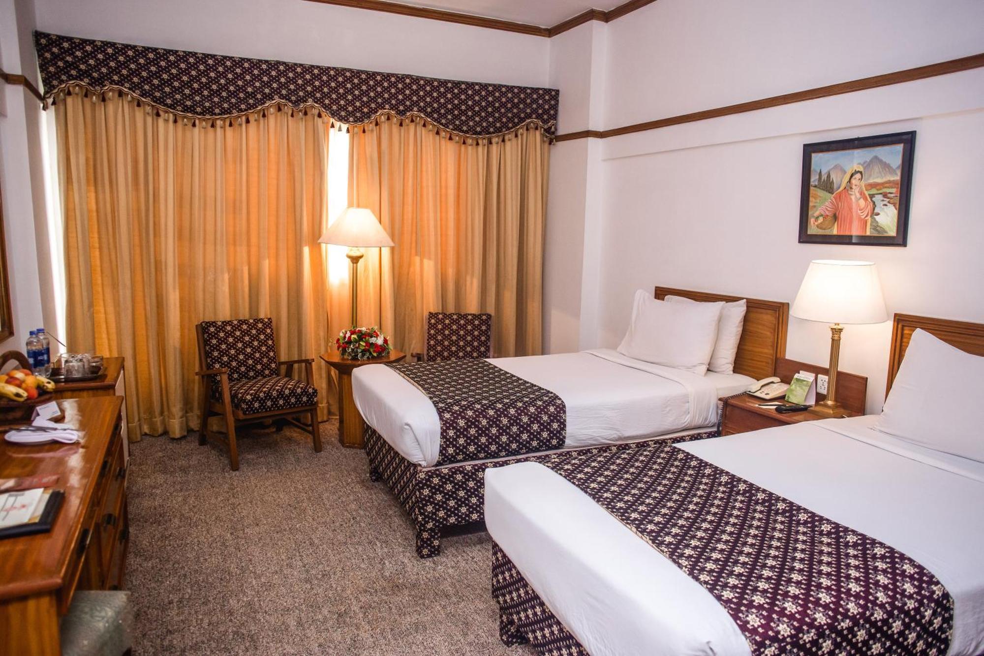 Mehran Hotel Karachi Esterno foto