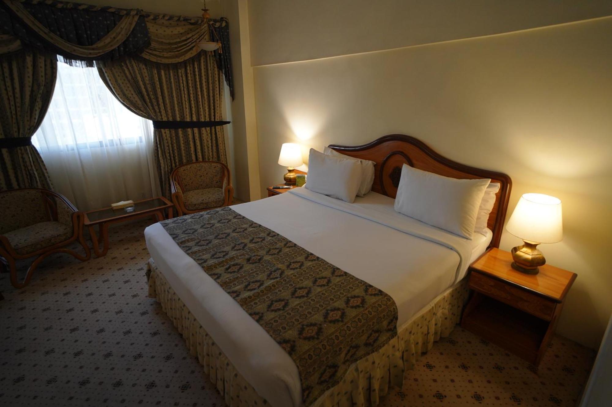 Mehran Hotel Karachi Esterno foto