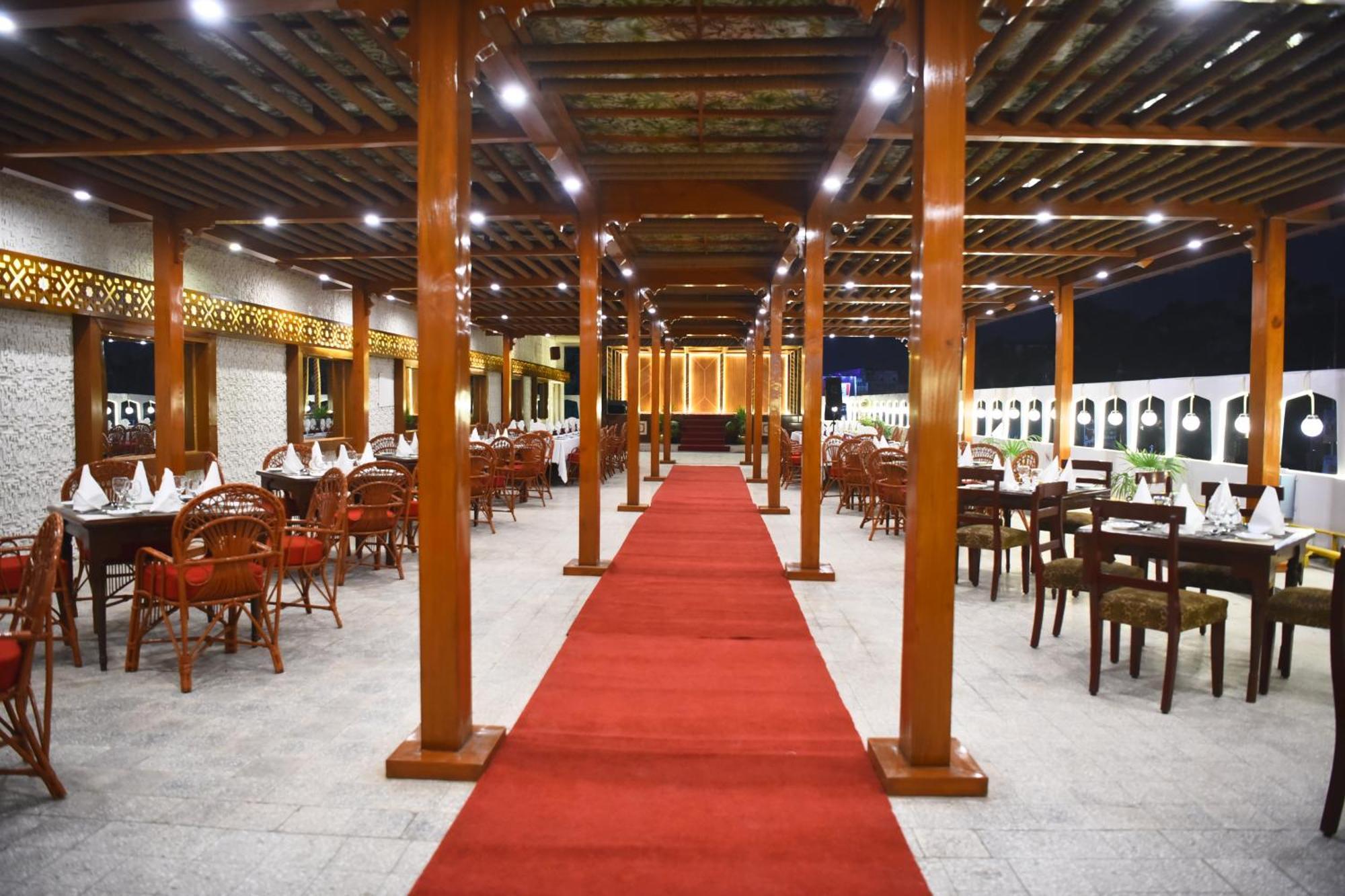 Mehran Hotel Karachi Esterno foto