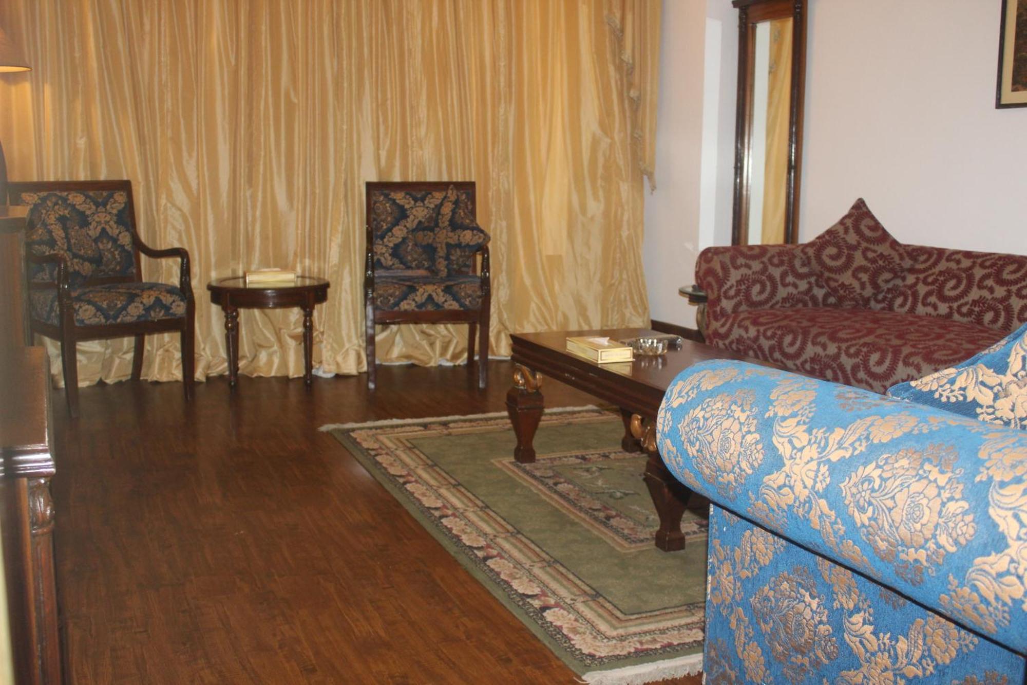 Mehran Hotel Karachi Esterno foto