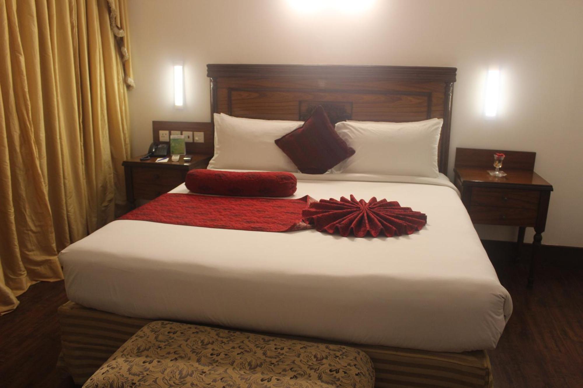 Mehran Hotel Karachi Esterno foto